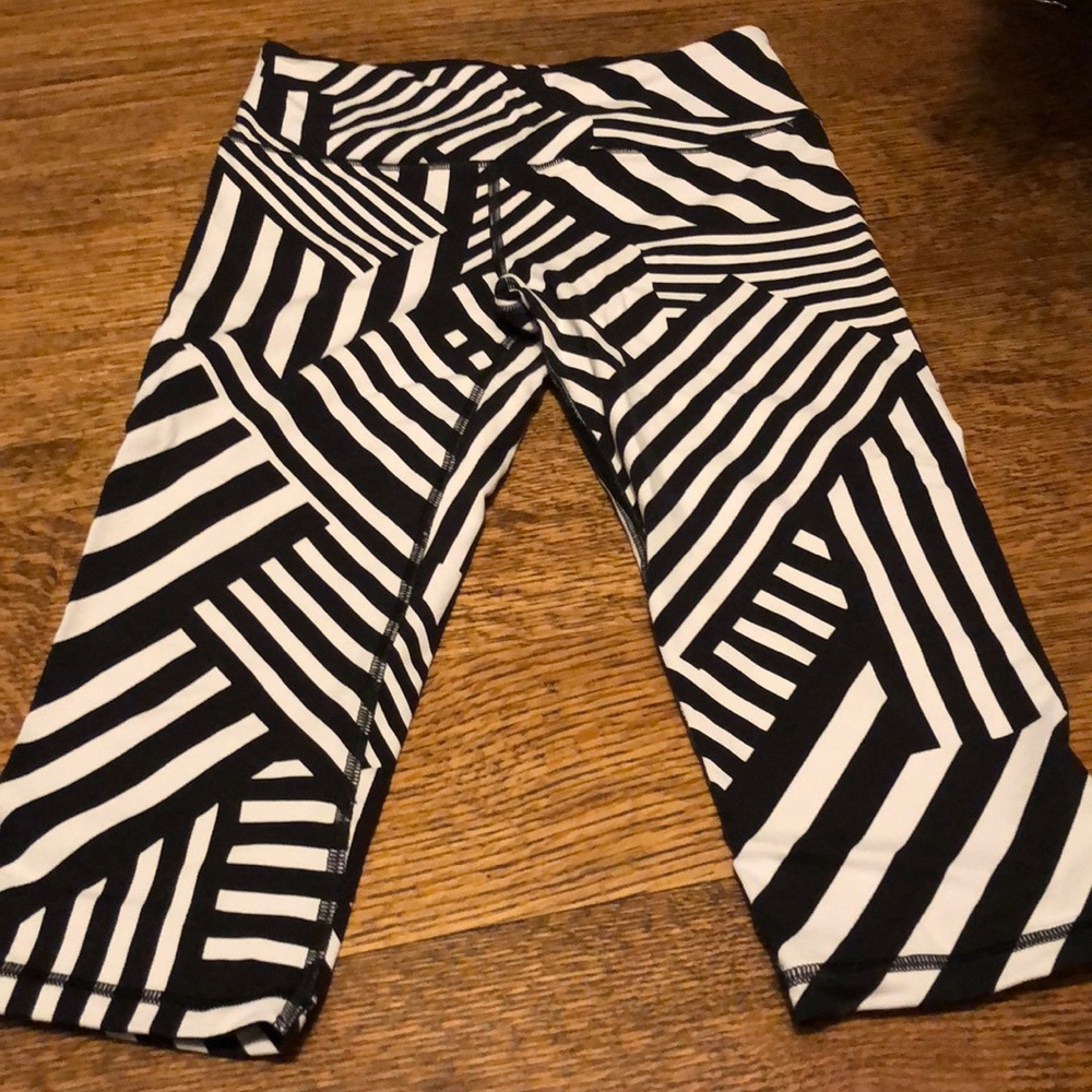 Victoras sport striped leggings